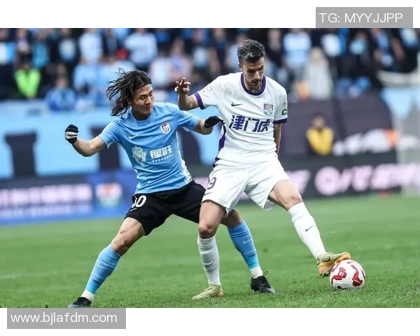 足球场上20号球星的崛起与挑战 他如何成为球队的关键人物